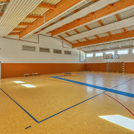 3 Bedroom Awesome In Altenkirchen (Mecklenburg-Vorpommern)
