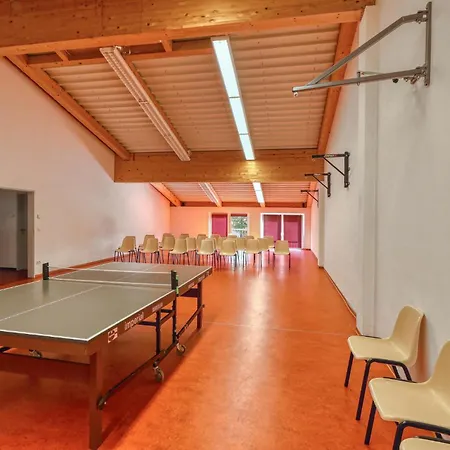 Apartment 3 Bedroom Awesome In