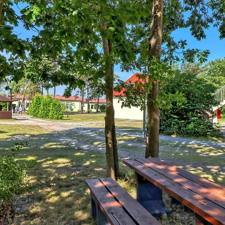 Apartment 3 Bedroom Awesome In