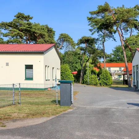 Apartment 3 Bedroom Awesome In
