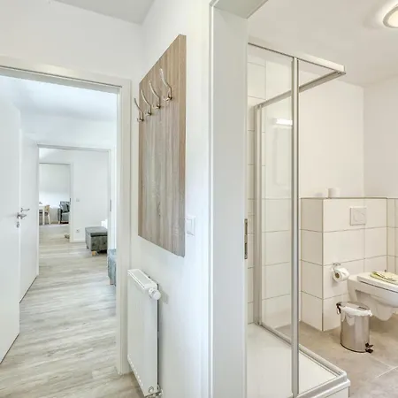 3 Bedroom Awesome In Apartment