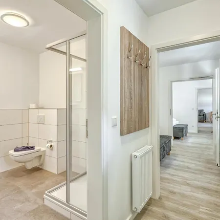 3 Bedroom Awesome In * Altenkirchen (Mecklenburg-Vorpommern)