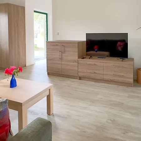 3 Bedroom Awesome In Altenkirchen (Mecklenburg-Vorpommern)